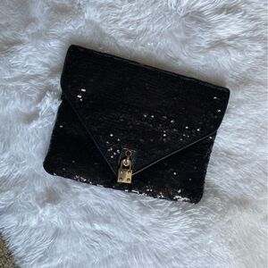 Alexis Hudson Hand Bag Fold Over Clutch Sequin Black Gold Lock No Strap